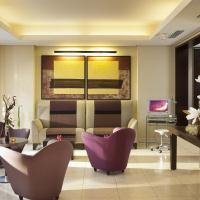 Clarion Collection Opera - Receptie